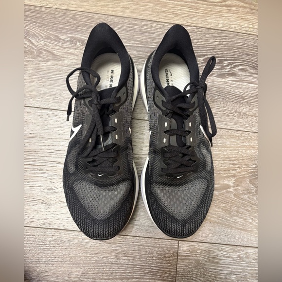 Nike Other - Nike vomero 17 women’s running black and White shoes